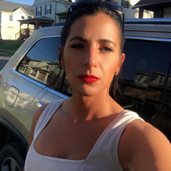 Meet your Posher, Kristina - Picture 9 of 11